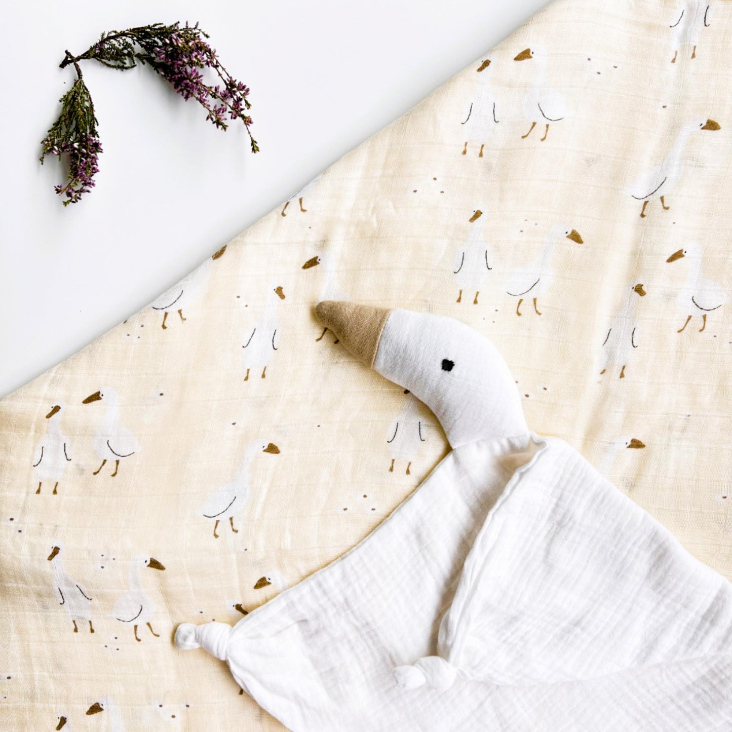 Doudou Ganso TOTI – Manta de Apego de Algodón BLANCO