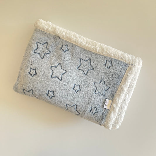 Manta de Invierno Suave – GRIS AZULADO ESTRELLAS