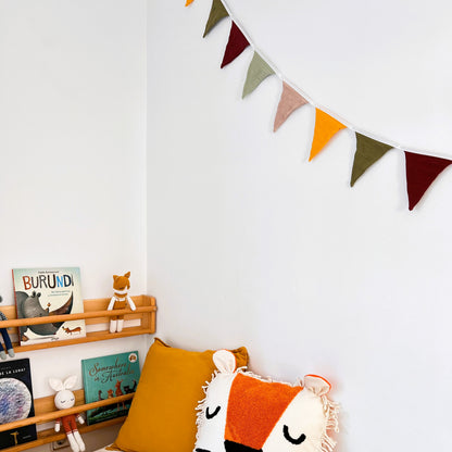 Guirnalda de Banderines de Algodón – TONOS TIERRA - Dormitorio infantil